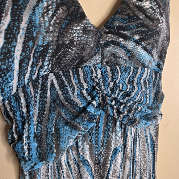 NWT Shoreline | Blue & Gray Print Halter Style Maxi Dress Wood Bead Strap Detail - Picture 4 of 8